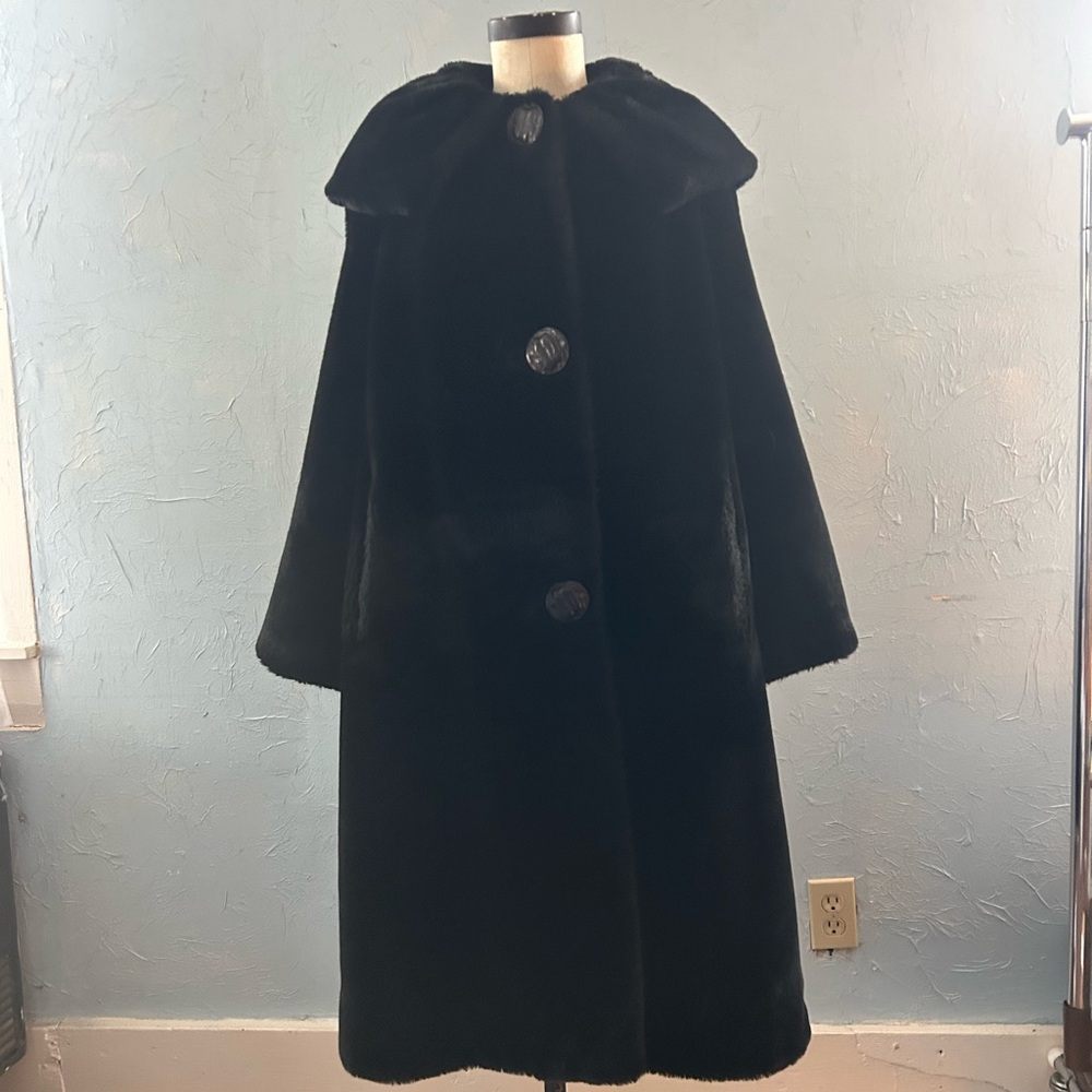 Vintage Sterns black faux fur  coat M